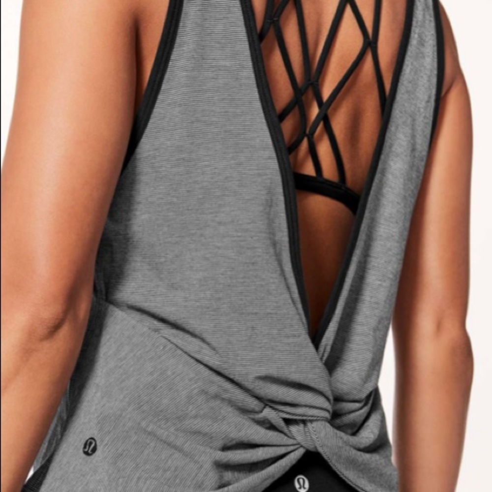 Lululemon Twist It Tank, Size 8